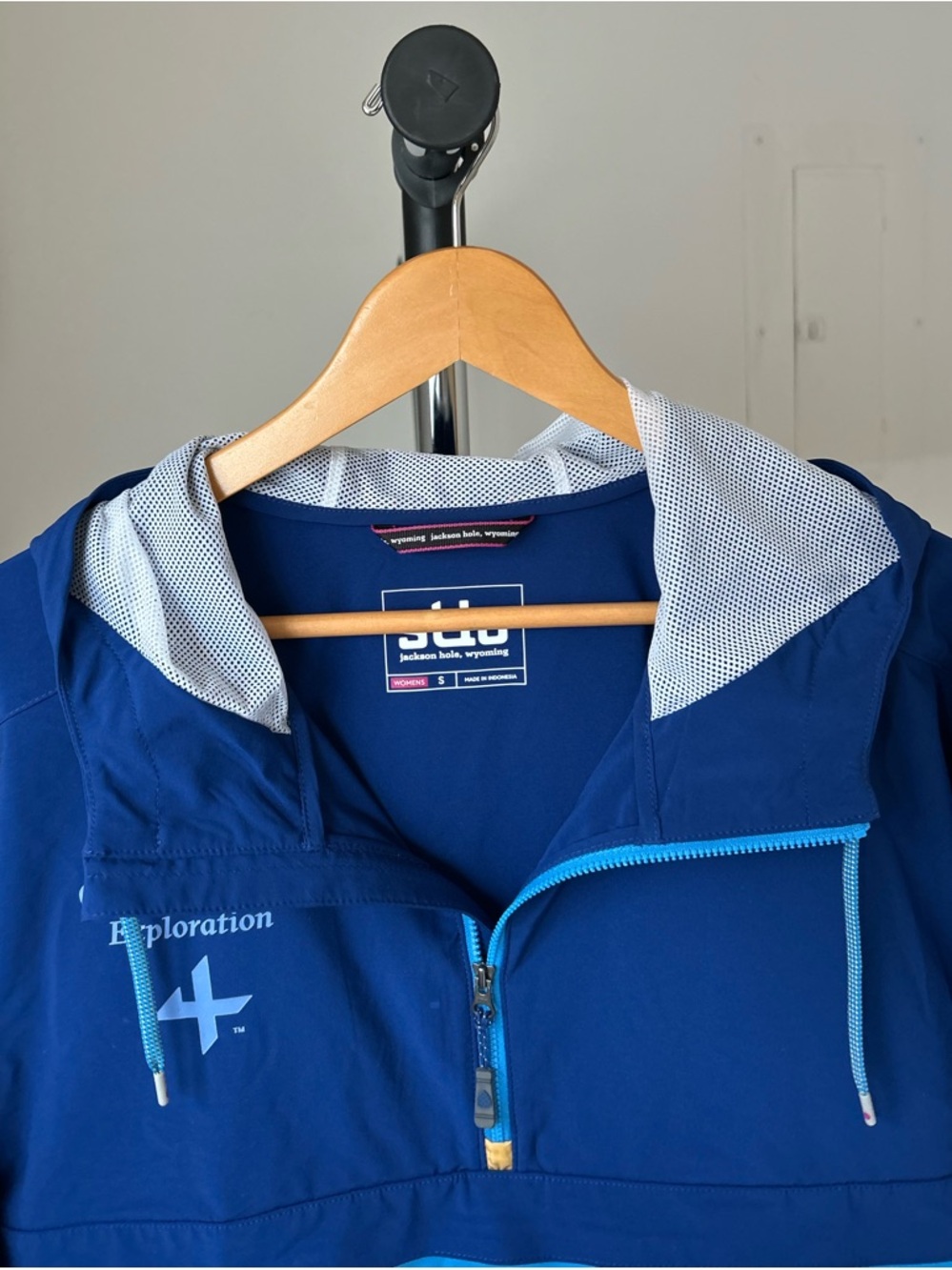 Stio Cfs Hooded Anorak Jacket View 5